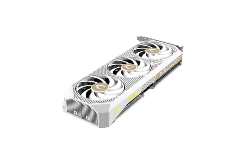 ZOTAC GAMING GeForce RTX 5070 AMP White Edition - Image 4